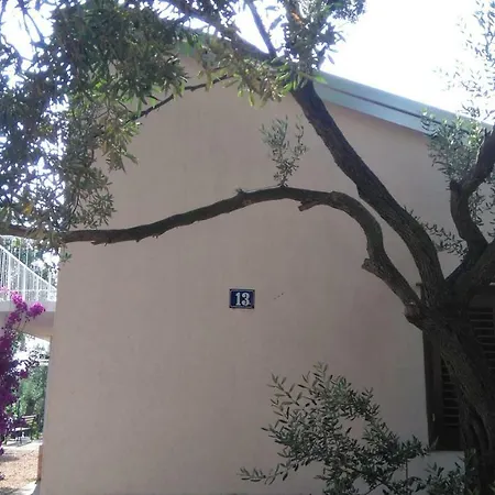 Semesterbostad House Zlatko