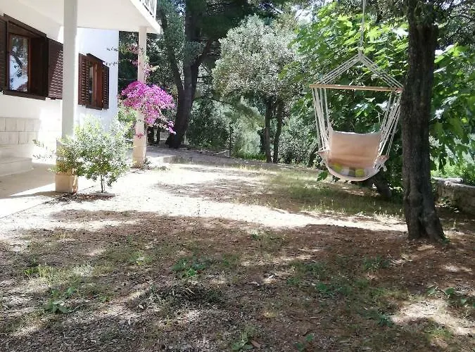 House Zlatko Дом отдыха Оребич